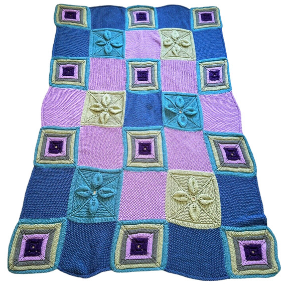 Vintage Mary Maxim Cottagecore 3D Flower Patch Throw Afghan 70"x48" Blue Multi - Picture 8 of 9